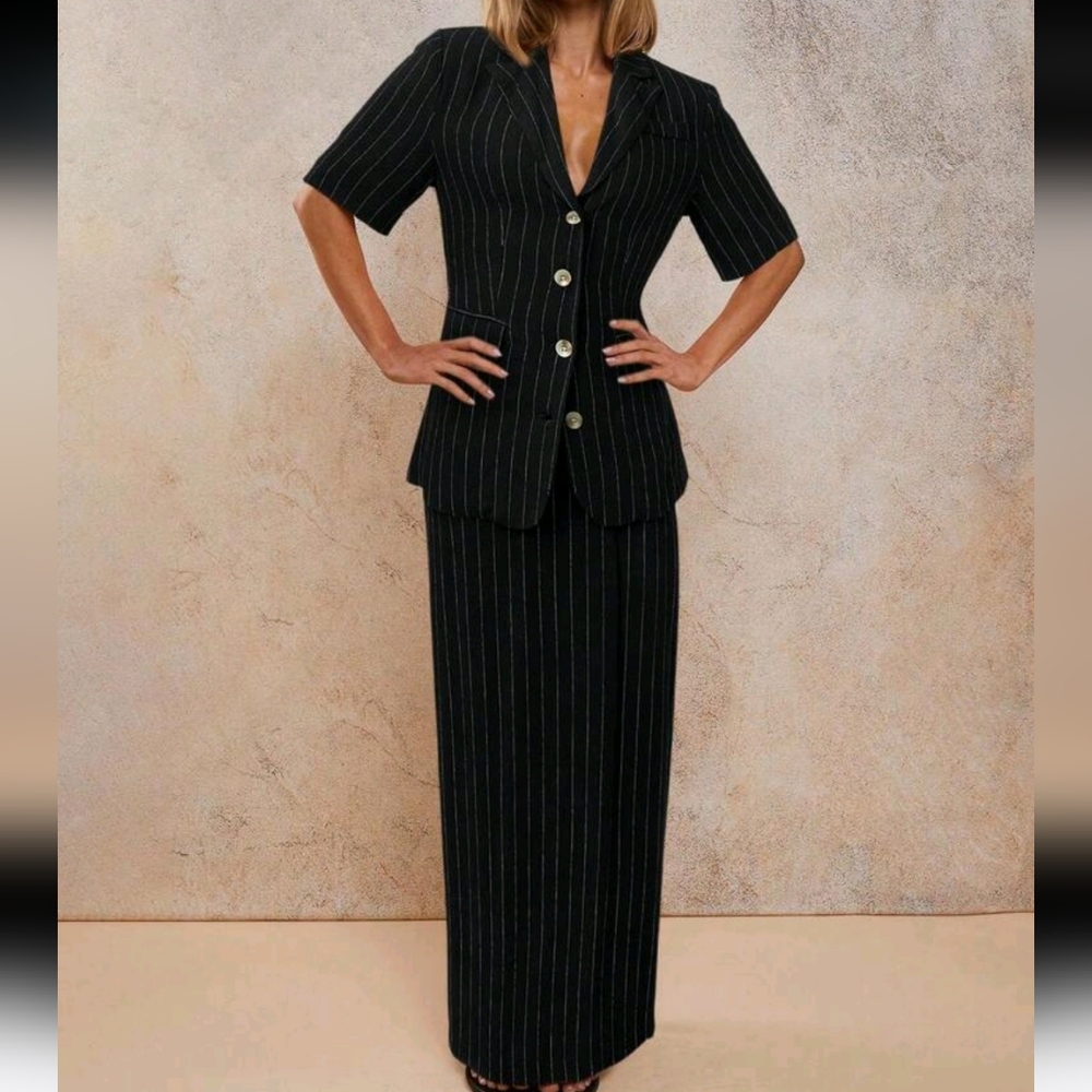 Women's Striped Lapel NeckShort Sleeve Single-Breasted Jacket And Mini Skirt - Picture 3 of 4